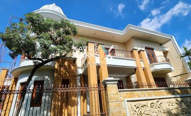 Disewakan Rumah Elite 2 Lantai di Galaxi Bumi Permai, Surabaya Timur