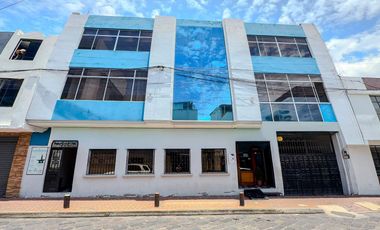 Edificio en venta en Ambato / 1590 m2 construccion