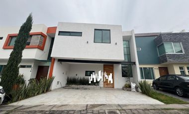 CASA EN VENTA EN AREGENTA RESIDENCIAL /4 RECAMARAS