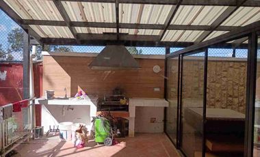 RENTO HERMOSA CASA - CAMPO ALEGRE 350 m2 CONSTRUCCIÓN - 4 DORMITORIOS.