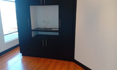 Rento Departamento de 3 Dormitorios en la González  Suárez