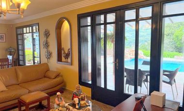 Lujosa finca en venta con 30.000m2T Sector Gualdéleg –Yunguilla Cuenca Ec.