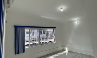 Casa en renta. Col. Jose Colomo. Villahermosa. Tabasco.