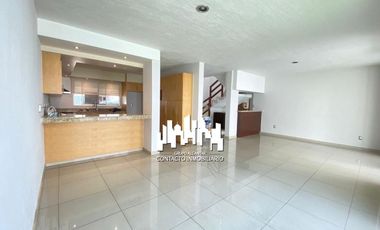 CASA EN RENTA EN FRACC. PALMA REAL AV. AVIACIÓN