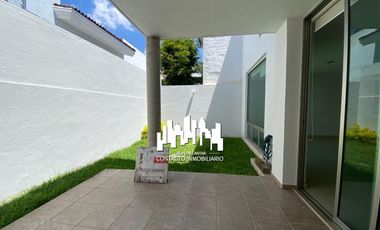 CASA EN RENTA EN FRACC. PALMA REAL AV. AVIACIÓN