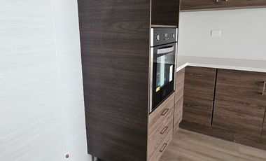 Tumbaco, Sector Villa Vega, Casa Estilo Moderna Adosada a un Solo Lado enVenta