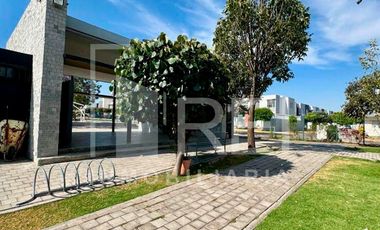 CASA EN VENTA PARQUES TESISTAN ZAPOPAN