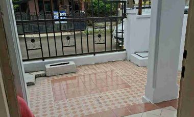 Disewakan Rumah Rapi di Bulevard Hijau Harapan Indah Bekasi