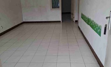 Disewakan Rumah Rapi di Bulevard Hijau Harapan Indah Bekasi