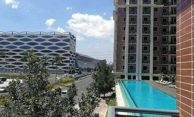 FOR RENT: MONARCH PARSUITS