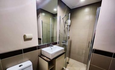 FOR RENT: MONARCH PARSUITS