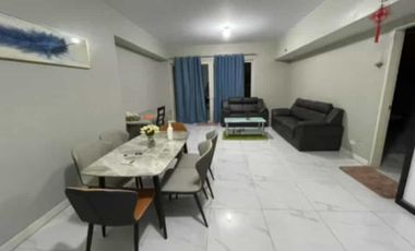 FOR RENT: MONARCH PARSUITS