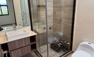 CASA NUEVA EN RENTA EN PUERTA CENTRO