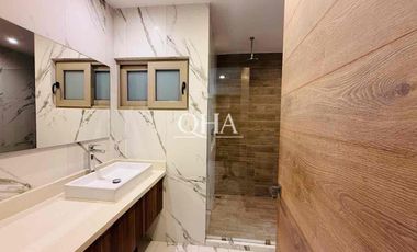 Se vende o renta departamento en icono towers en Cancún centro