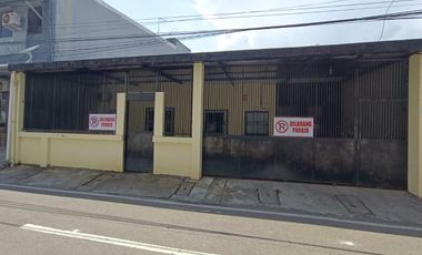 Rumah disewakan di Lajangiru, Ujung Pandang, Makassar, Sulawesi Selatan