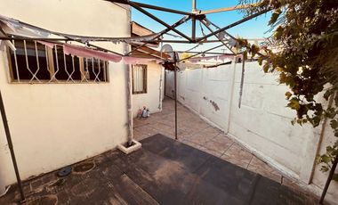 Casa 4 Dormitorios Dos Baños Estacionamientos Maipu