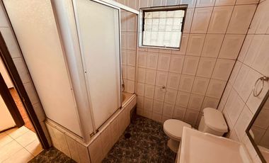 Casa 4 Dormitorios Dos Baños Estacionamientos Maipu