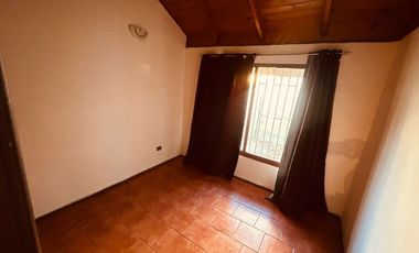 Casa 4 Dormitorios Dos Baños Estacionamientos Maipu