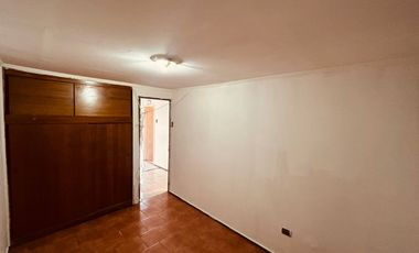 Casa 4 Dormitorios Dos Baños Estacionamientos Maipu