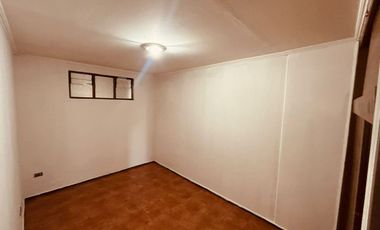 Casa 4 Dormitorios Dos Baños Estacionamientos Maipu