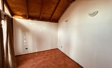 Casa 4 Dormitorios Dos Baños Estacionamientos Maipu