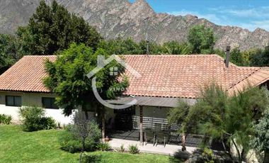 Arriendo Parcela en Hacienda El Escorial - 7D/4B con Piscina