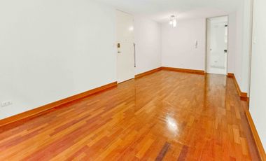 Se vende departamento de 3 habitaciones en Piso 1 en Condominio en Parques de Surco 2