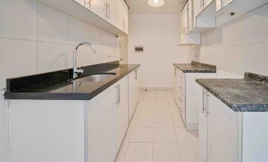 Se vende departamento de 3 habitaciones en Piso 1 en Condominio en Parques de Surco 2