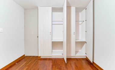 Se vende departamento de 3 habitaciones en Piso 1 en Condominio en Parques de Surco 2