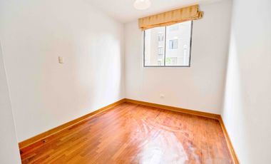 Se vende departamento de 3 habitaciones en Piso 1 en Condominio en Parques de Surco 2