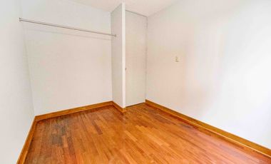 Se vende departamento de 3 habitaciones en Piso 1 en Condominio en Parques de Surco 2