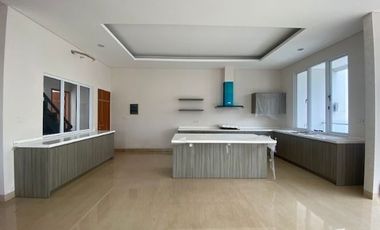 RUMAH DIJUAL CEPAT MURAH PRIVATE POOL DI CILANDAK KEMANG