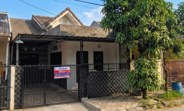 Jual Murah! Rumah di Dekat Summarecon Bekasi, Melewati Jalur MRT Bekasi Cikarang, Harga Super Murah Nego Sampai Deal!