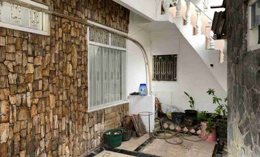 Jual Cepat Rumah Luas 192m² Strategis di Tanjung Duren Jakarta Barat