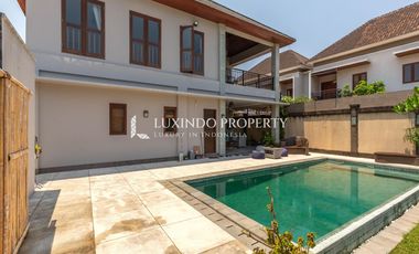 DIJUAL RUMAH DENGAN 3 KAMAR TIDUR DI DENPASAR BARAT