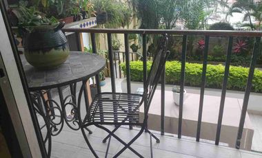 SUITE AMOBLADA EN ALQUILER CON PARQUEO EN LOMAS DE URDESA EN NORTE DE GUAYAQUIL ECUADOR.