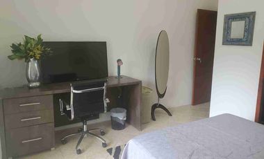 SUITE AMOBLADA EN ALQUILER CON PARQUEO EN LOMAS DE URDESA EN NORTE DE GUAYAQUIL ECUADOR.