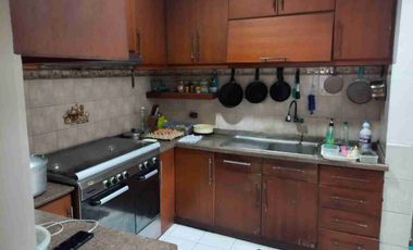 Jual Cepat Rumah Luas 226m² Siap Huni Strategis di Kebon Jeruk Jakarta Barat