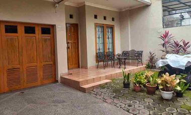 Jual Cepat Rumah Luas 226m² Siap Huni Strategis di Kebon Jeruk Jakarta Barat