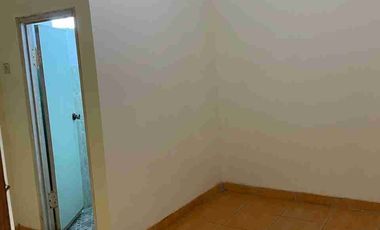 Rumah Strategis dengan 3Kamar Tidur  Siap Huni 2 Lantai di Kalideres Jakarta Barat