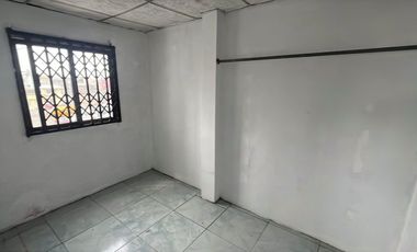 Oportunidad! Vencido casa de 3 plantas - Vía principal Isidro Ayora, sauces 6