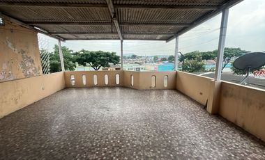 Oportunidad! Vencido casa de 3 plantas - Vía principal Isidro Ayora, sauces 6