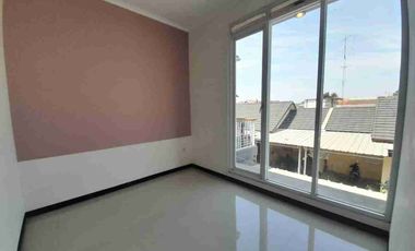 DIJUAL CEPAT RUMAH TOWN HOUSE 2 LANTAI DI BUMI CIWASTRA BANDUNG