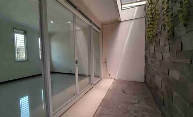 DIJUAL CEPAT RUMAH TOWN HOUSE 2 LANTAI DI BUMI CIWASTRA BANDUNG