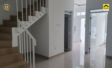 Rumah Baru Murah Modern Minimalis di Cisaranten Kulon Arcamanik.