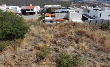 Terreno en Vista Real country club