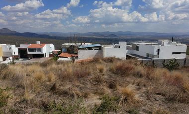 Terreno en Vista Real country club
