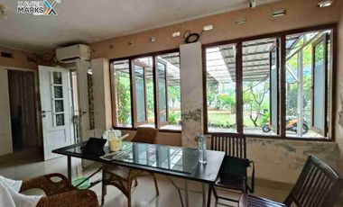 Rumah Hidden Gems Halaman Luas Daerah Serengan Solo