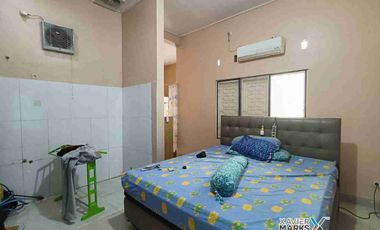 Rumah Hidden Gems Halaman Luas Daerah Serengan Solo