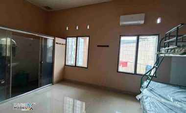 Rumah Hidden Gems Halaman Luas Daerah Serengan Solo
